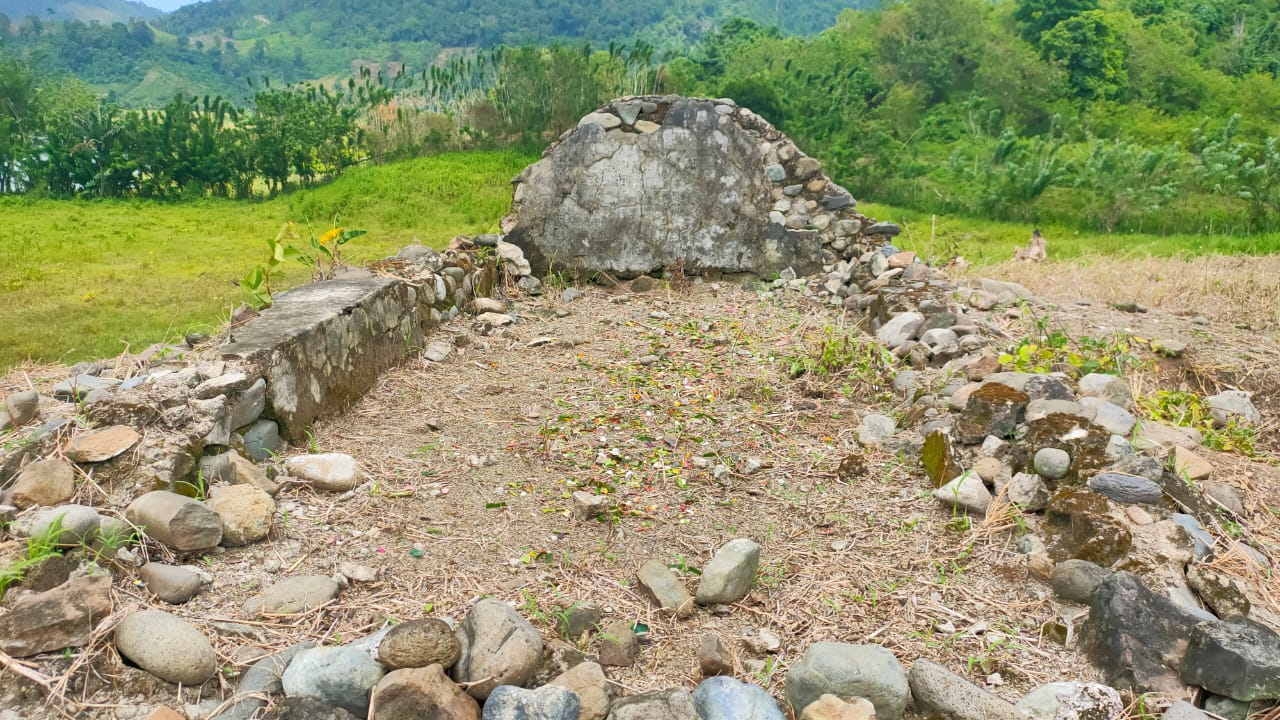 Kondisi pakam raja Datu yg sudah rusak parah