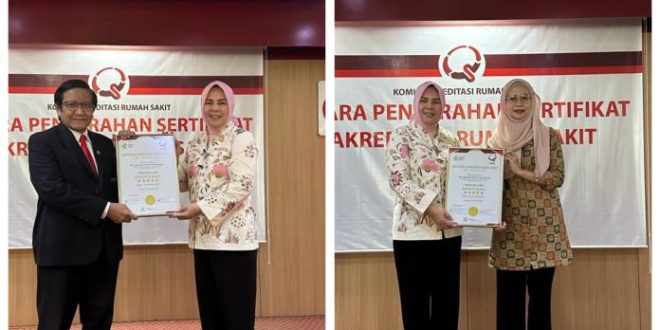 Wali Kota Ir. Hj. Tatong Bara saat menerima Sertifikat Akreditasi Paripurna RSUD Kotamobagu, Senin (31/07/2023). (Foto : Dinas Kominfo Kotamobagu)